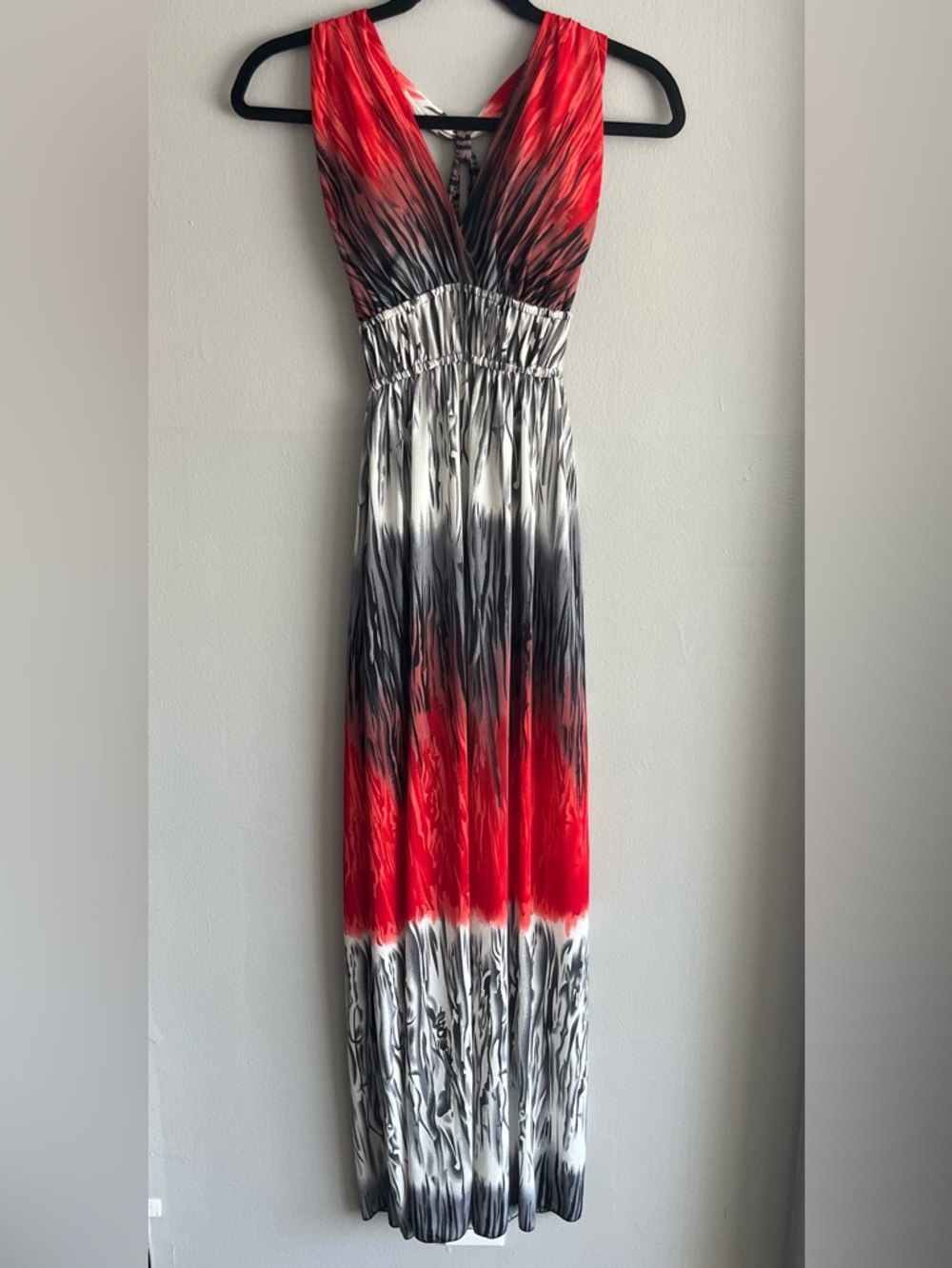 Chic Red and Black Ombre Maxi Dress